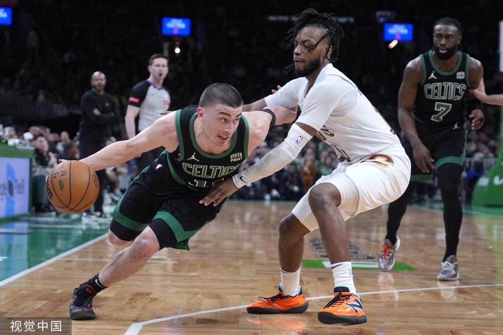 显得那么单 显得那么单