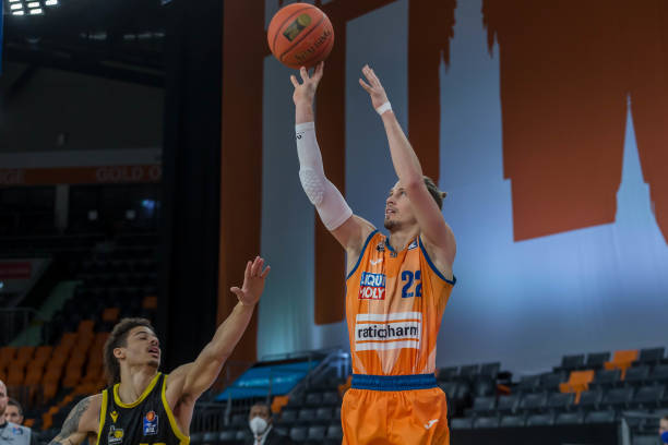 仅展现了米 仅展现了米